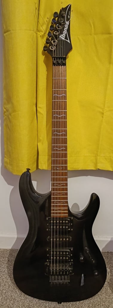 Ibanez S370 Electric Guitar (Black)