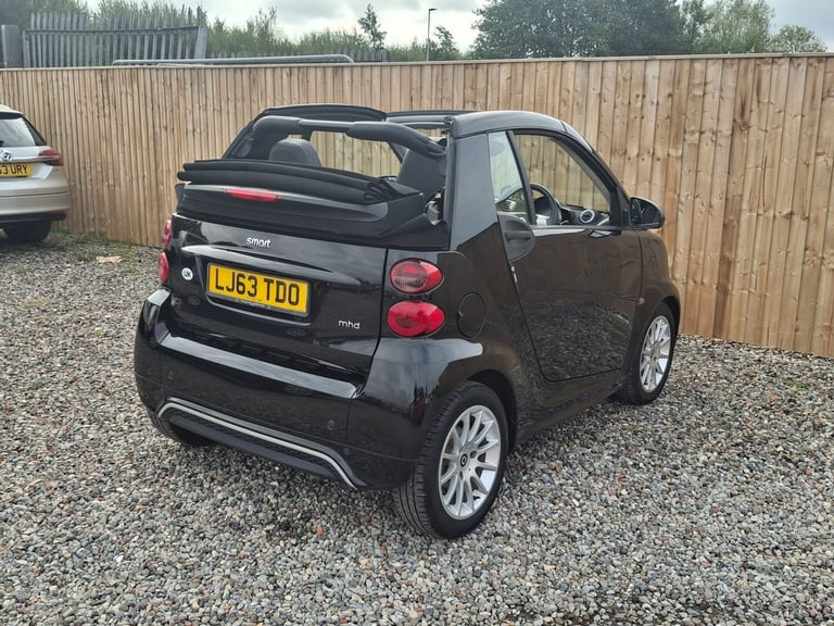 2013 smart fortwo Passion mhd 2dr Softouch Auto [2010] CONVERTIBLE Petrol Automatic