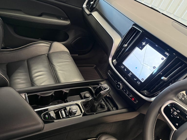 2019 Volvo V60 2.0 D3 R-Design Euro 6 (s/s) 5dr ESTATE Diesel Manual