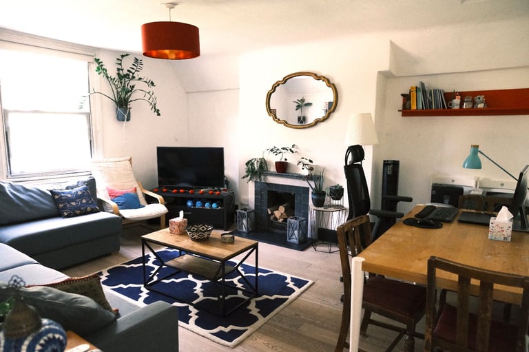 image for Spacious and bright one-bedroom flat opposite Finsbury Park 