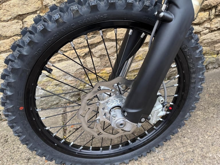 Stark Varg EX Electric Enduro Bike, New 2026 Model, Grey, 80HP Model, In Stock