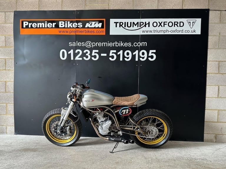 STUNNING LOW MILEAGE 2019/69 CCM SPITFIRE MOTORCYCLE 