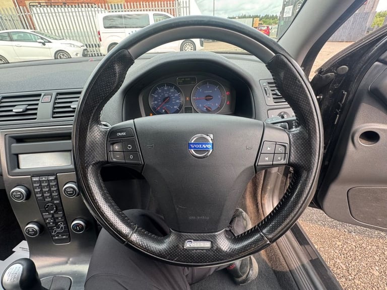 2009 Volvo C30 2.0D R-Design Sport Coupe 2dr Diesel Manual (151 g/km, 134 bhp) Coupe Diesel Manual