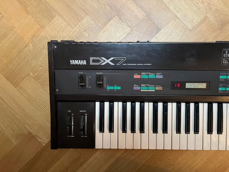 Yamaha DX7 FM Synthesizer