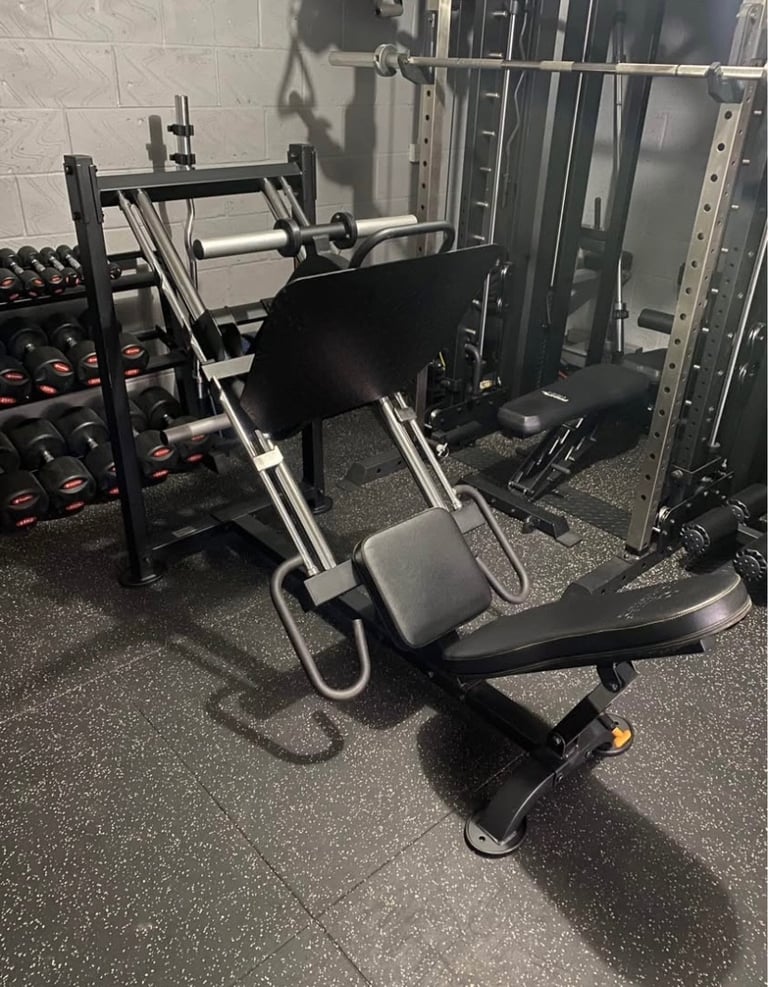 Powertec leg press RRP: £1399.99