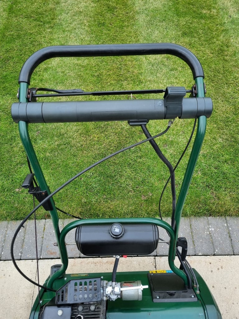 Serviced Atco Balmoral 20se Electric Start Self Propelled Petrol Cylinder Lawnmower