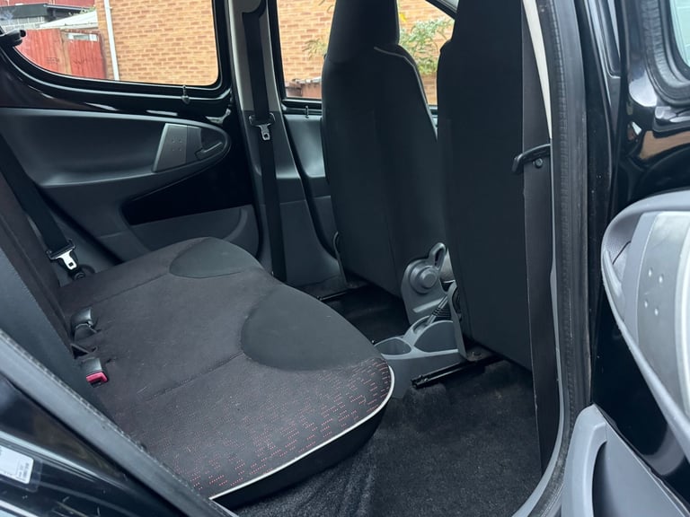 2009 Peugeot 107 1.0 Verve Hatchback 5 Door Petrol Manual £20 Road Tax Long Mot