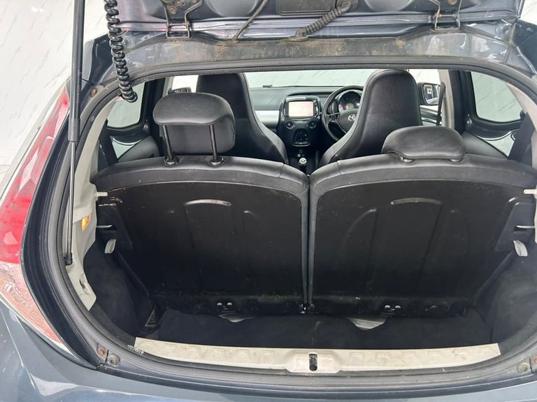 2016 Toyota AYGO 1.0 VVT-i x-clusiv 2 x-wave 5dr Petrol Manual Euro 6 (68 ps) 2 OWNERS! LAST Hatc...