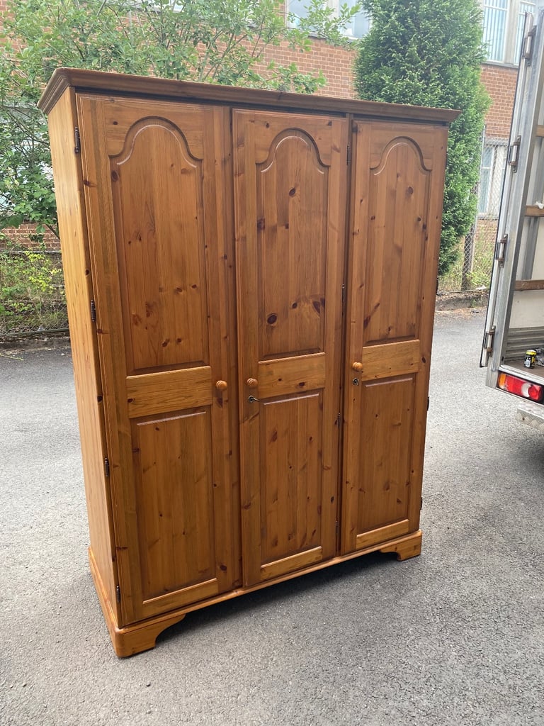 Solid Pine or oak furniture wanted 