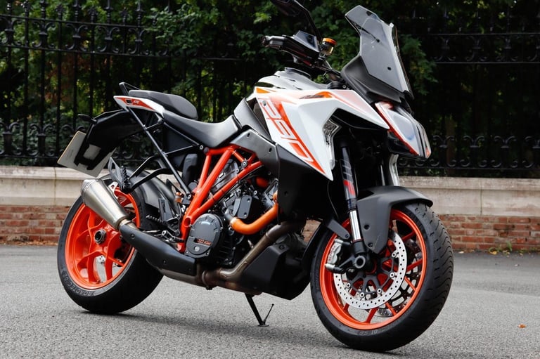 KTM 1290 SUPER DUKE GT