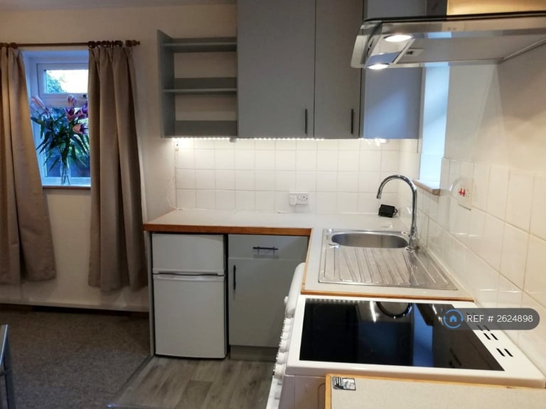 1 bedroom flat in St Barnabas Road, Cambridge, CB1 (1 bed) (#2624898)