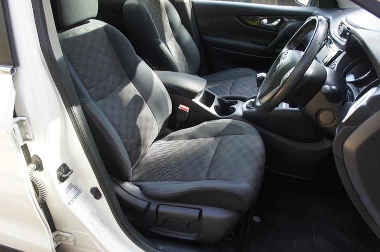 2015 Nissan Qashqai 1.6 dCi N-Tec+ 5dr HATCHBACK Diesel Manual