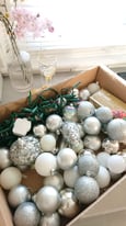 Christmas Decorations Set | 2x Christmas Tree Lights | 65 Balls 