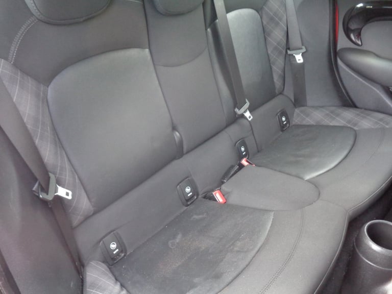 MINI HATCHBACK 1.5 Cooper 5dr