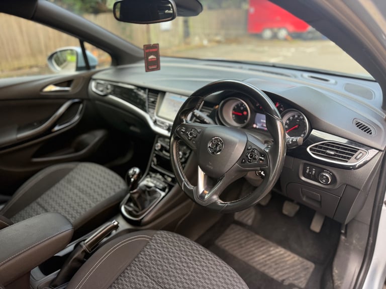 2016 Vauxhall Astra 1.0T SRI Petrol 5DR Hatchback - HPI CLEAR - ULEZ COMPLIANT 