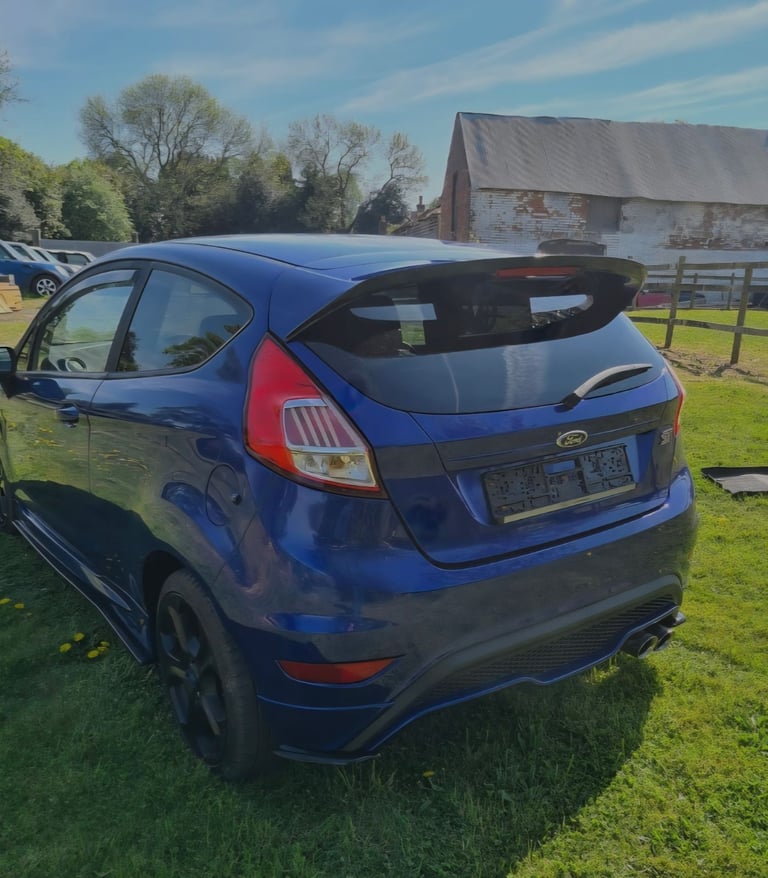 Ford, FIESTA, Hatchback, 2014, Manual, 1596 (cc), 3 doors