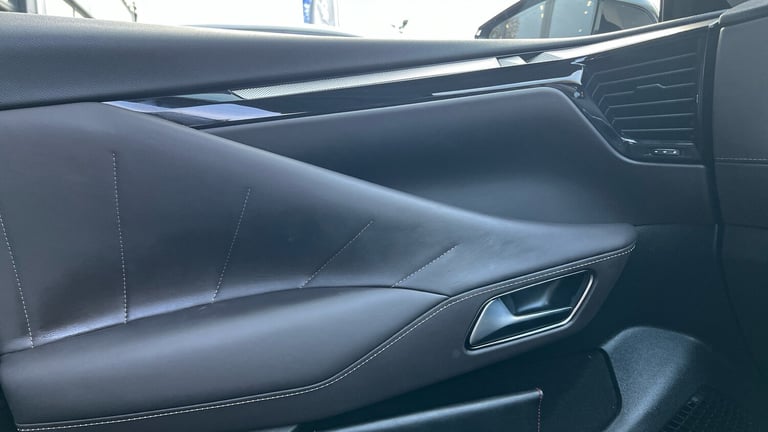 2023 DS Automobiles DS 4 1.2 PureTech Cross Opera Hatchback 5dr Petrol EAT8 Euro 6 (s/s) (130 ps)...