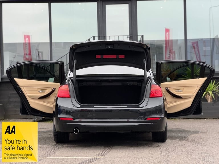 2013 BMW 3 Series 2.0 320d ED EfficientDynamics Business Saloon 4dr Diesel Auto Euro 5 (s/s)  Sal...