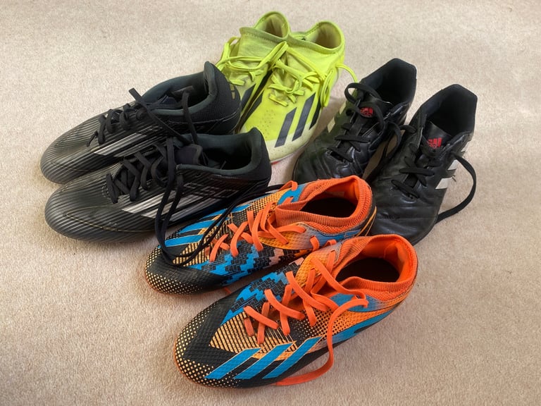 Kids football boots sizes 5-6 - FREE