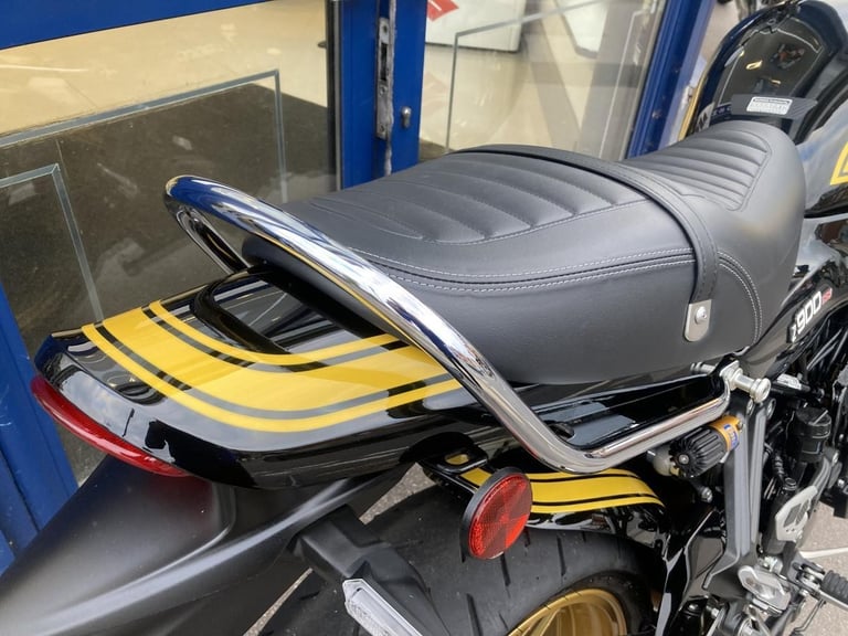 KAWASAKI Z900 RS SE - LOW MILES - MAIN STAND - COWL - GRAB RAIL - RAD GUARD 