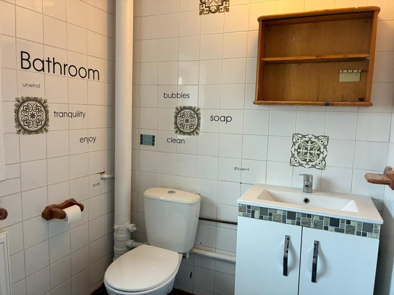 *** Mid Terraced House for Rent near Milton Keynes city centre ***