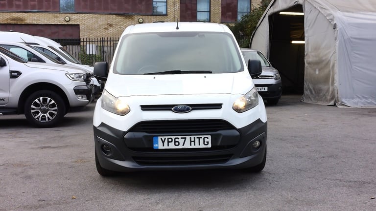 2017 Ford Transit Connect 220 L1 SWB EURO 6,AIR CONDITIONING,FRONT+REAR PARKING SENSORS,PARK ASSI...