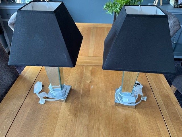 TABLE LAMPS