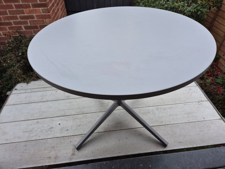 image for Round Table and 4 Stackable Chairs