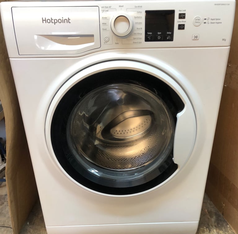 Hotpoint 9kg,1400 spin washing machine. Model NSWA943CWWUK 