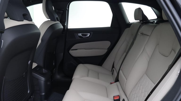  Volvo XC60 T6 AWD PHEV Plus Dark (360 Camera, Harman/Kardon, Adaptive Cruise) Petrol/Electric Hy...