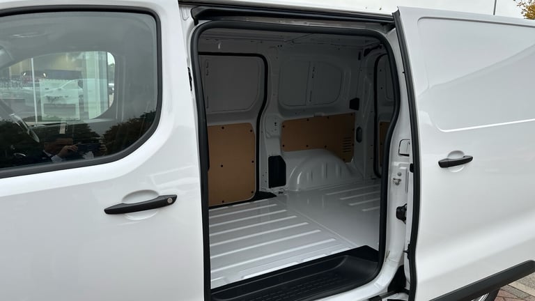 2024 Citroen Dispatch 1.5 BlueHDi 120ps Van Enterprise PANEL VAN DIESEL Manual
