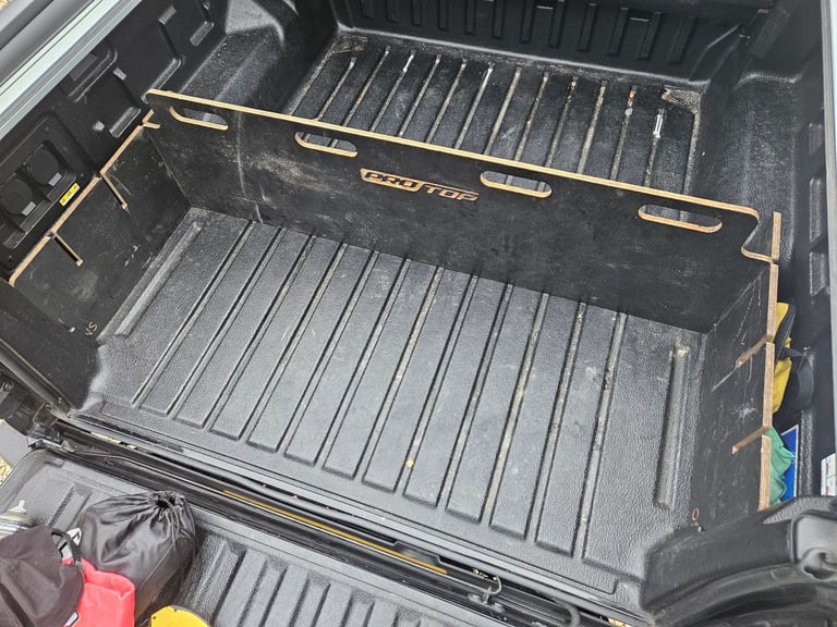 Ford Ranger 2023 + Rear Load Bed Adjustable DividerDivider