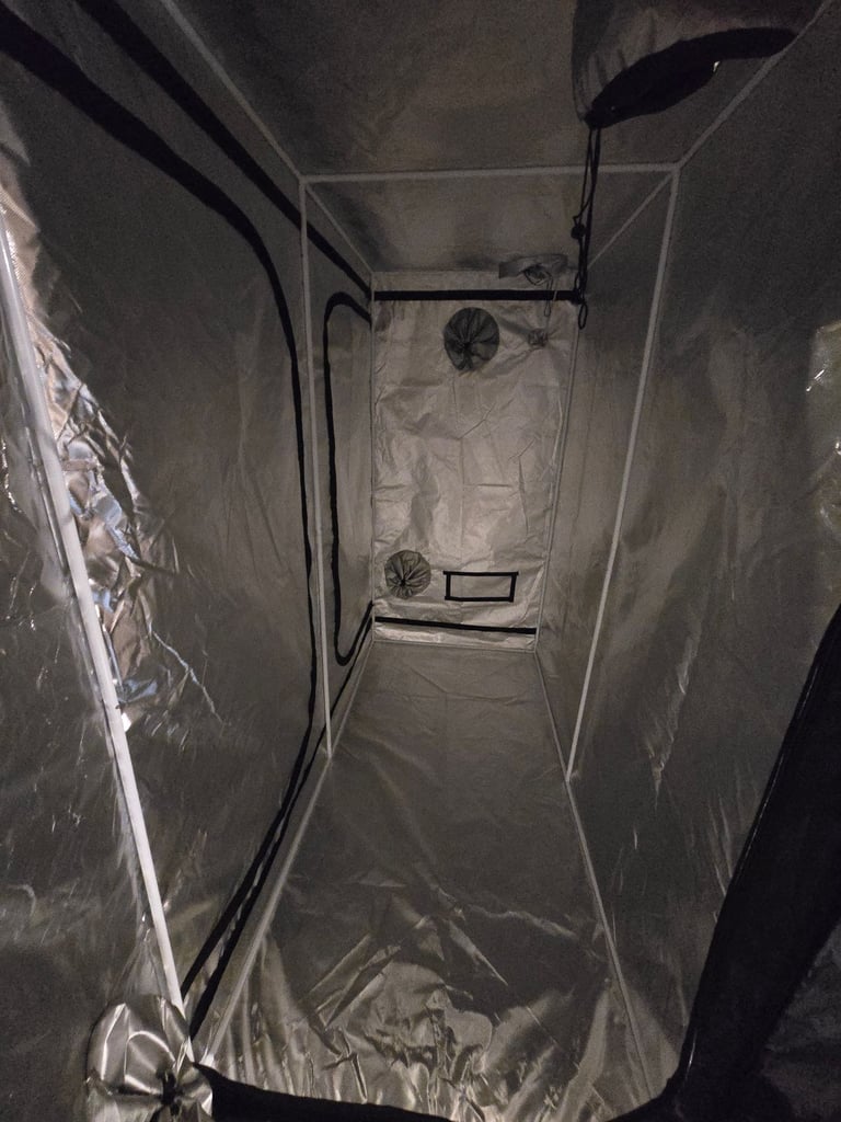 GroillaBox Grow Tent 2x1