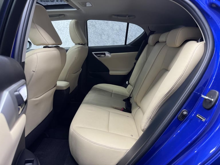 2013 Lexus CT 1.8 200h Luxury CVT Euro 5 (s/s) 5dr HATCHBACK Petrol/Electric Hybrid Automatic