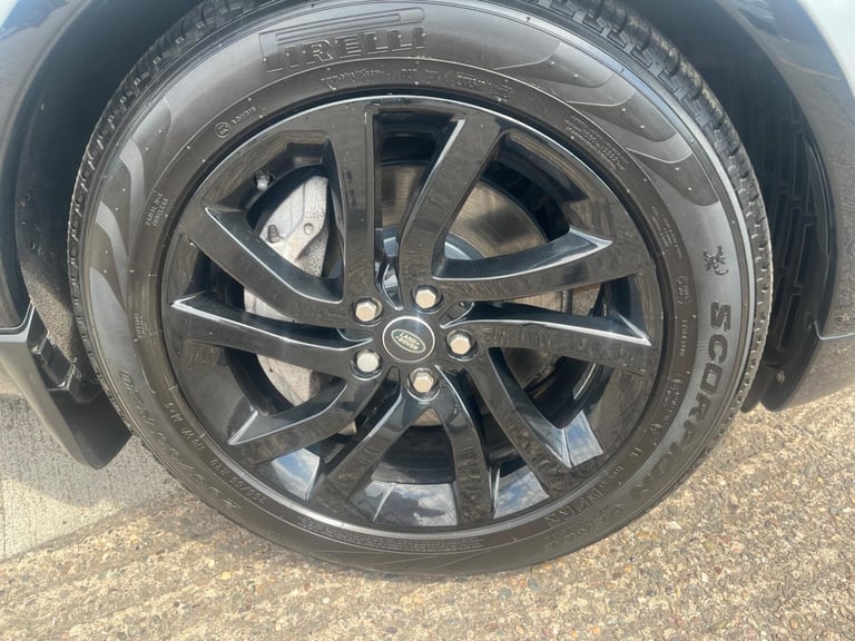 2020 Land Rover Discovery 3.0 SD V6 Landmark Edition Auto 4WD Euro 6 (s/s) 5dr ESTATE Diesel Auto...