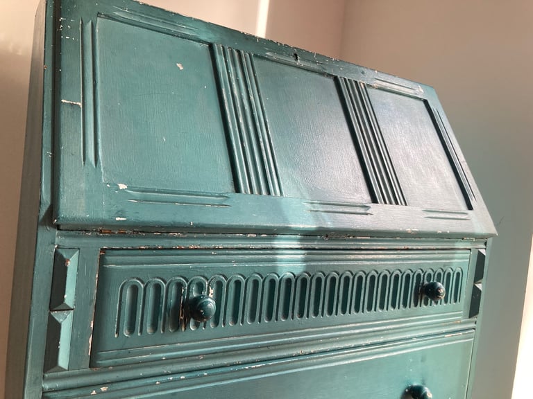 image for Bureau for sell 