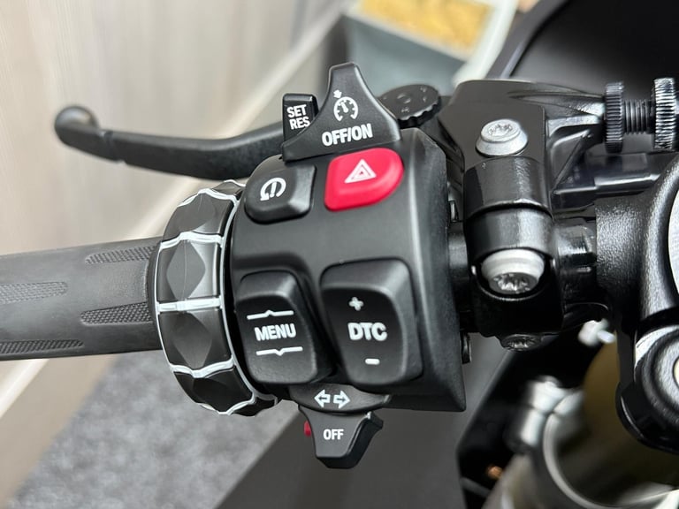 2022 22 BMW S1000RR 1000 - Full BMW Service History - Spare Key