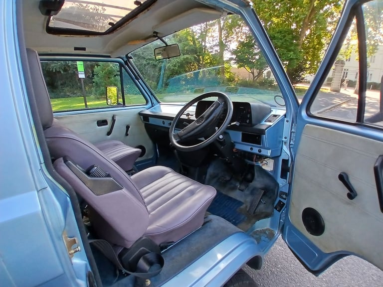 Volkswagen T25 Camper Van Petrol/LPG Excellent specification and condition. No rust!