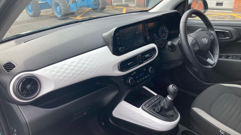 2022 Hyundai i10 1.0 MPi Premium 5dr Petrol Hatchback Hatchback Petrol Manual