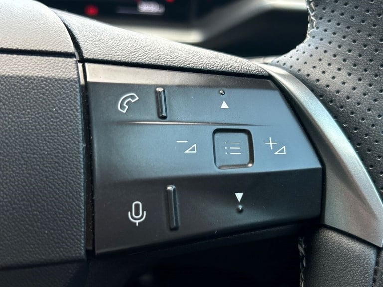  Vauxhall Grandland Electric 73kwh Gs Suv 5dr Electric Auto 213 Ps Electric