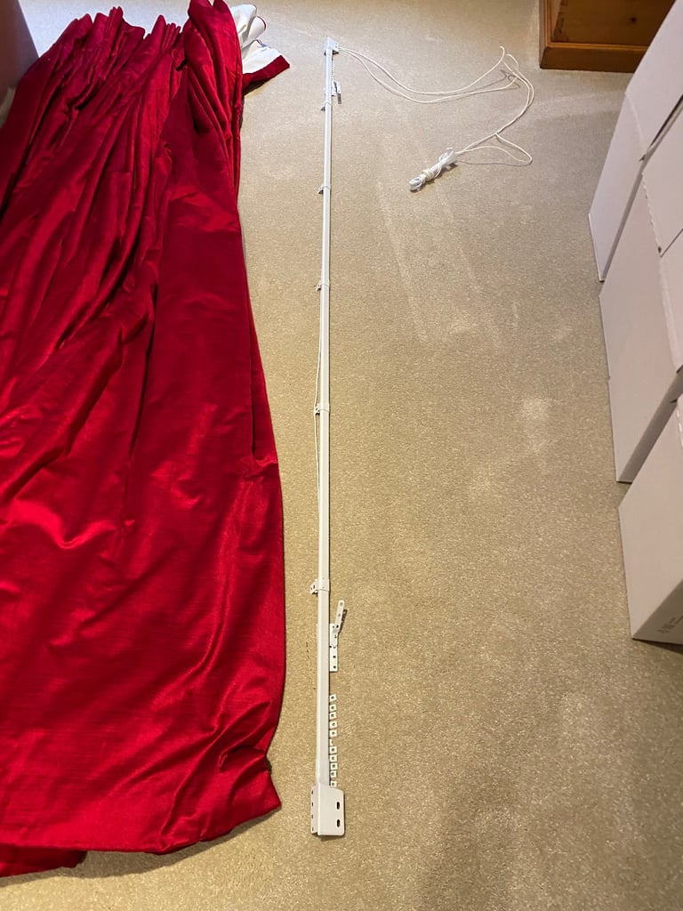 Red curtains & track