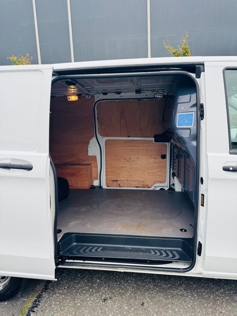 2021 Mercedes-Benz Vito 114CDI Progressive Van 9G-Tronic, 115K MILES, AUTOMATIC PANEL VAN Diesel ...