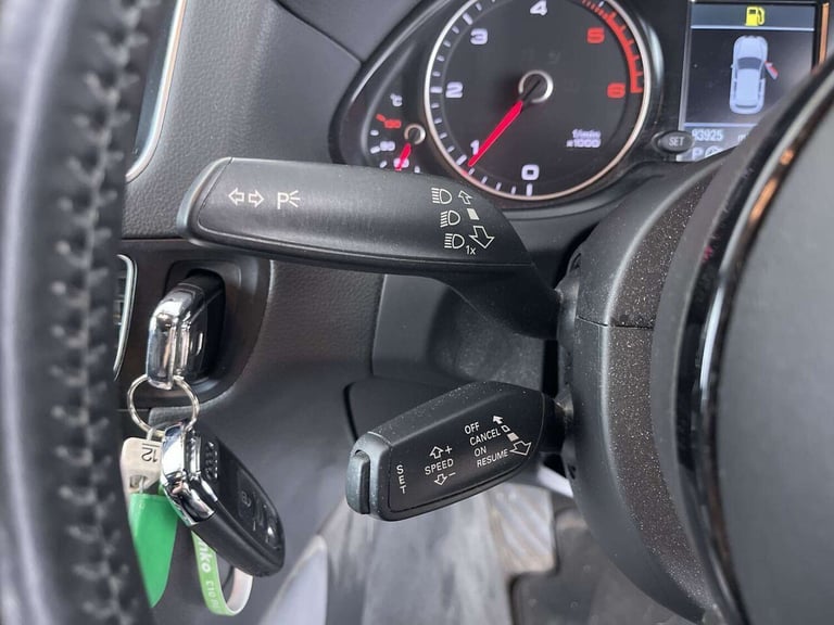 2014 Audi Q5 2.0 TDI S line Plus SUV 5dr Diesel S Tronic quattro Euro 5 (s/s) (177 ps) S SUV Dies...