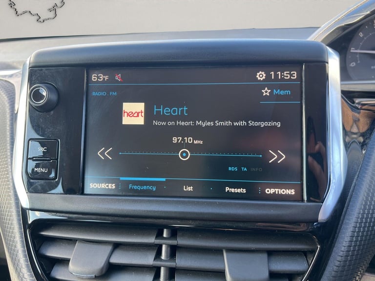 2018 Peugeot 208 1.2 PureTech Signature Euro 6 (s/s) 5dr HATCHBACK Petrol Manual