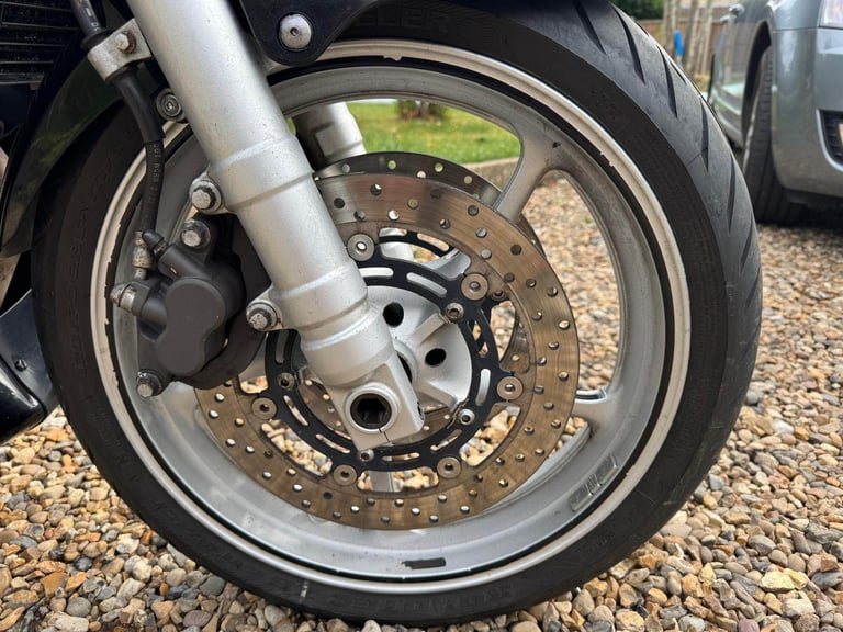 YAMAHA FZ6 