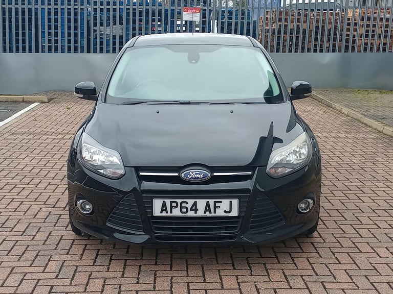 image for 2014 Ford Focus 1.0T EcoBoost Zetec Euro 5 (s/s) 5dr HATCHBACK Petrol Manual