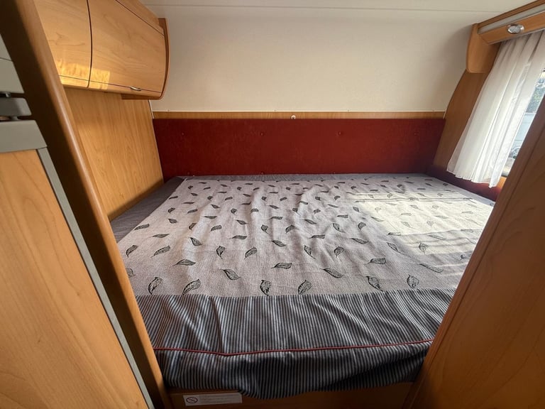 Burstner A647 6 Berth Sports Garage Fixed Bed 2005 Motorhome For Sale 