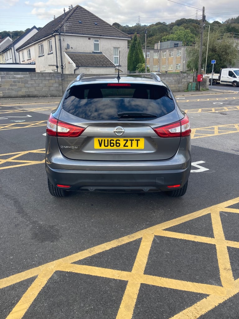 Nissan, QASHQAI, Hatchback, 2016, Manual, 1598 (cc), 5 doors