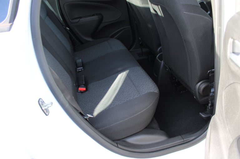 VAUXHALL CROSSLAND X 1.2 SE 2018,Low Mileage,F.S.H,Bluetooth,DAB,Air Con,Cruise,Ulez Compliant