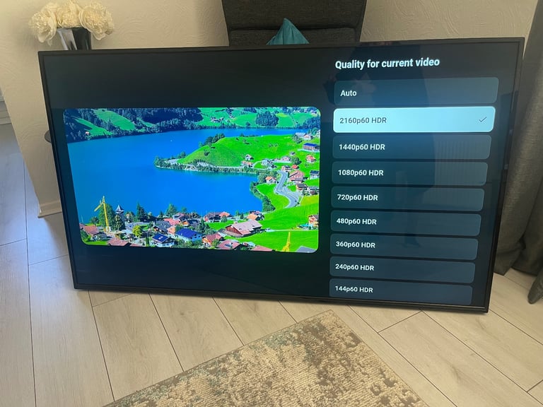 electriQ 65” 4K UHD HDR10 LED Smart LED TV in Great Condition